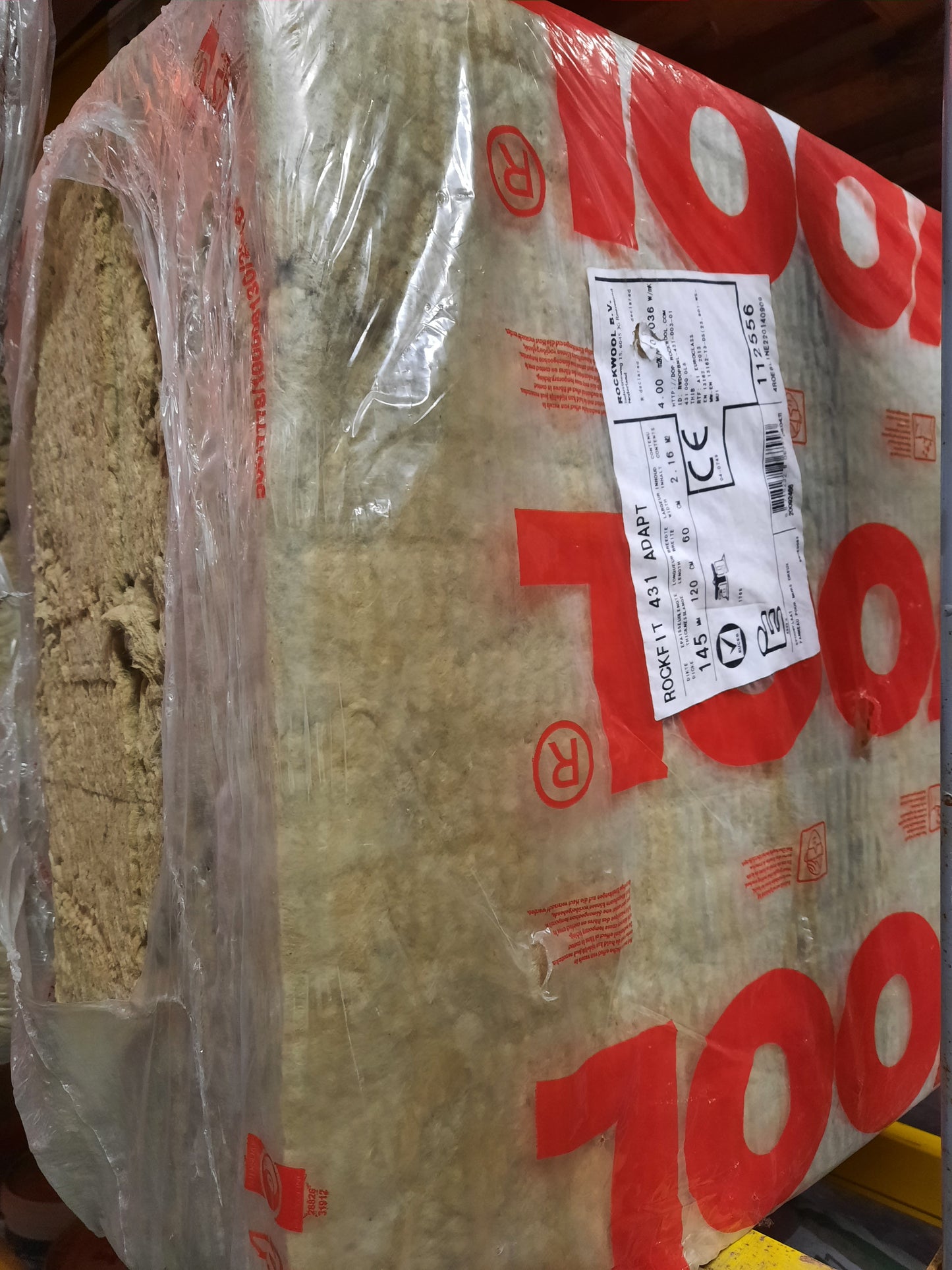 Panneaux isolants en laine de roche (épaisseur 14,5 cm)