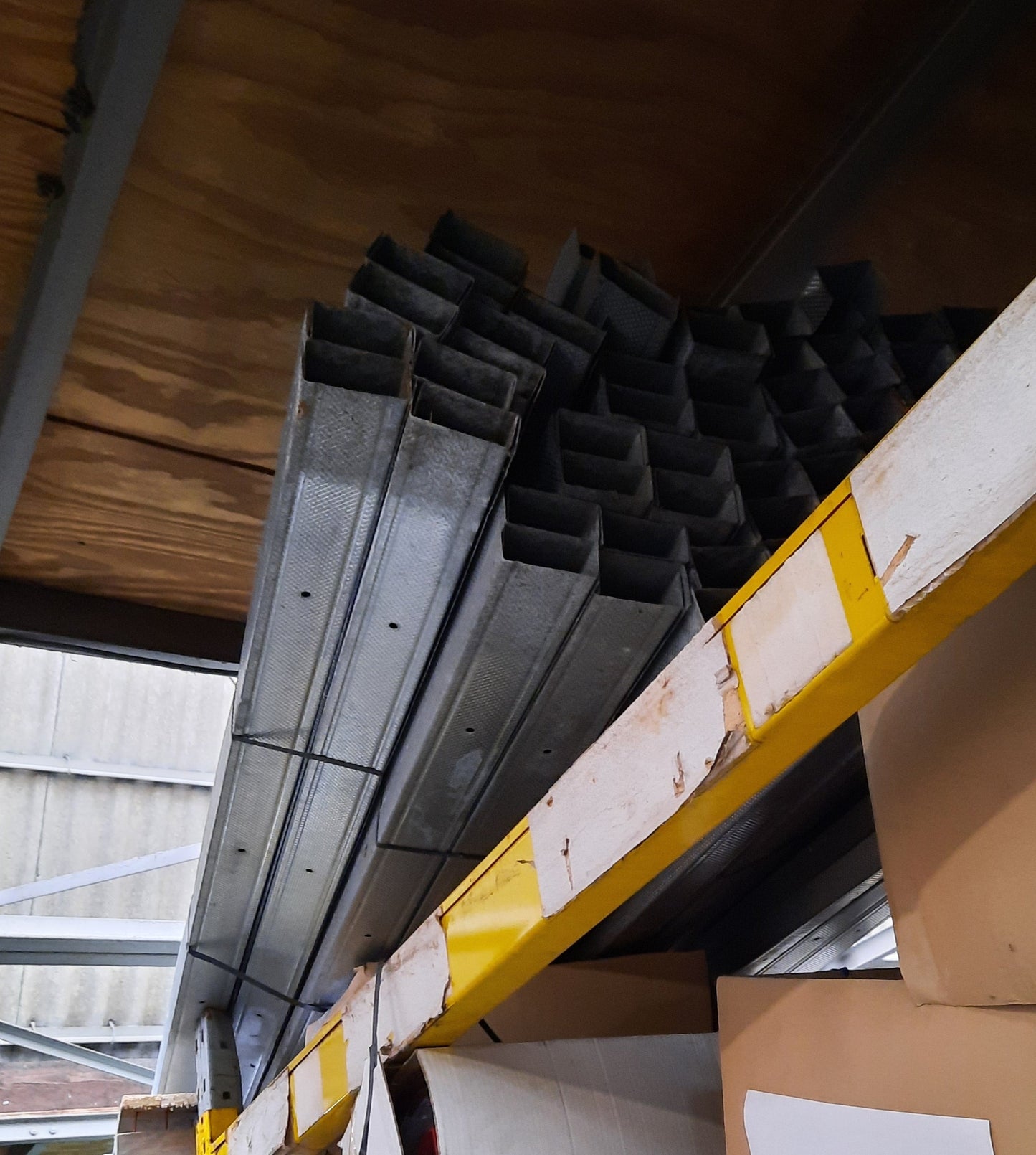 Profils metalstud (4m de longueur)