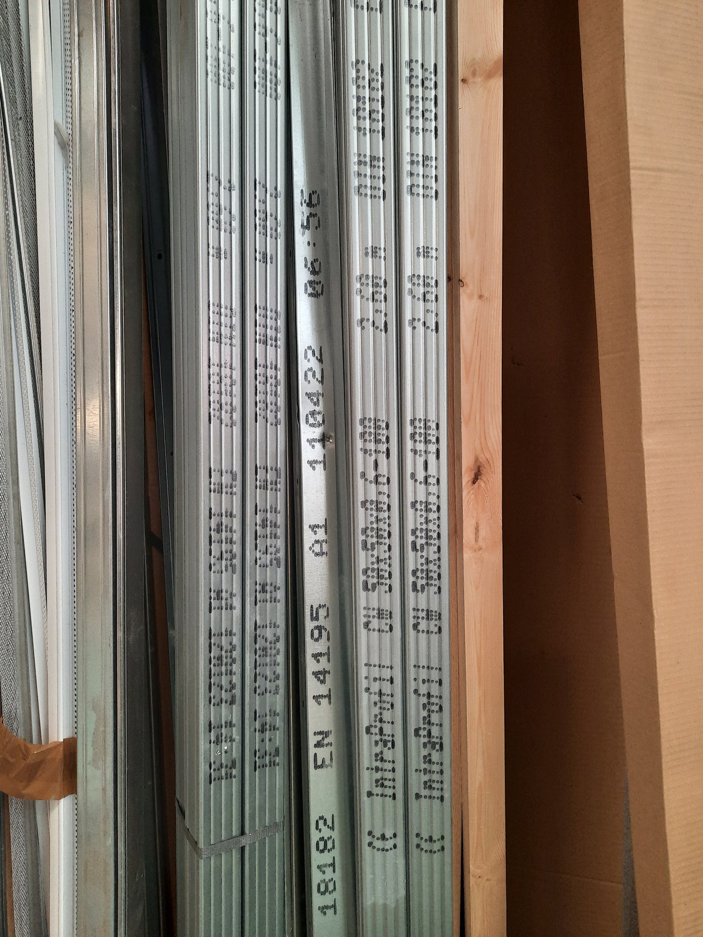 Profils metalstud (longueur 2,60 m)