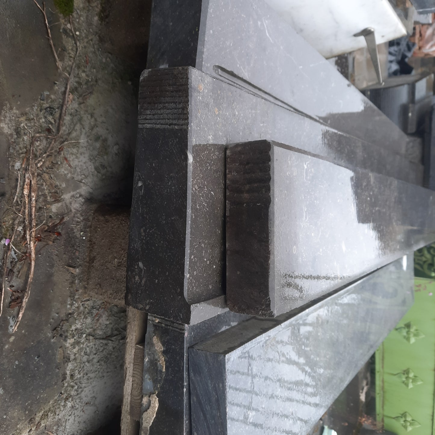 Seuils en pierre bleue (section 14 x 5cm)