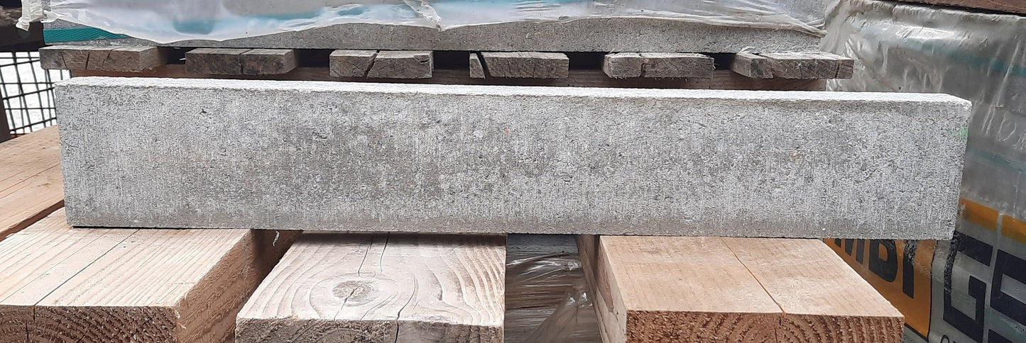 Briques béton de grande taille (59,5 x 9,5 cm)