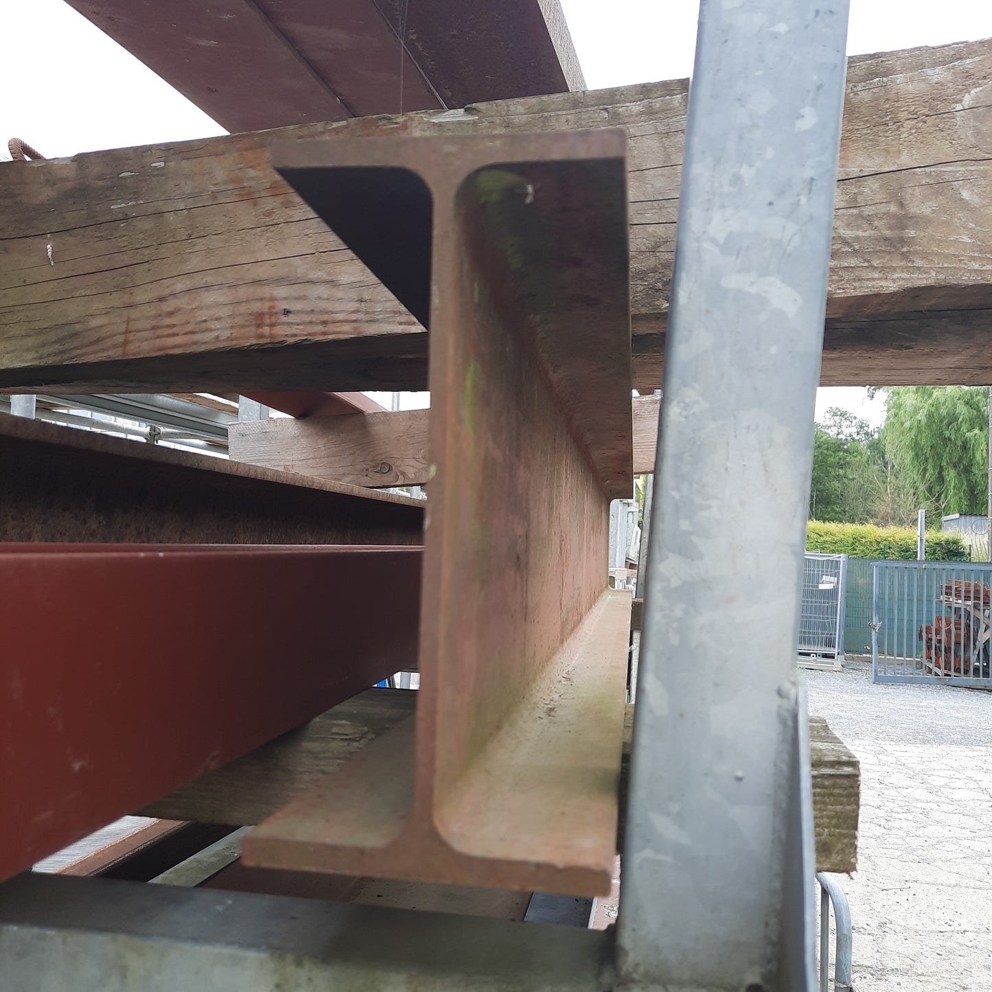 Poutres acier profils HEA & IPN