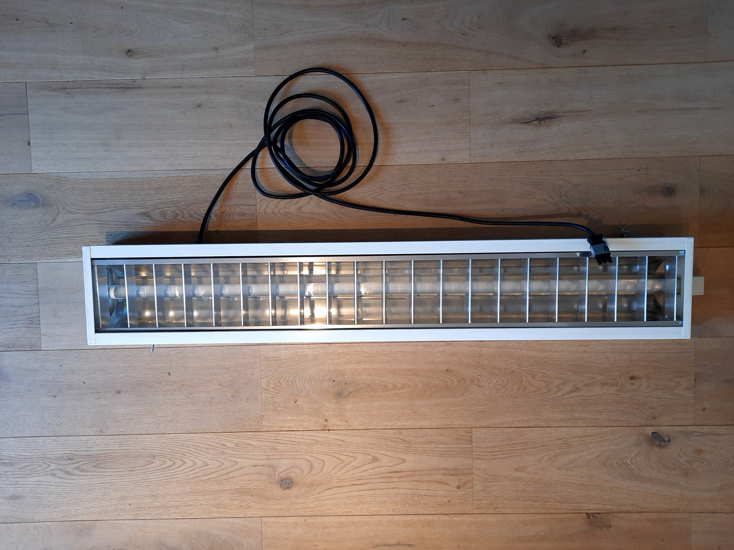 Luminaires LED Bacs TL (120x20x10cm)
