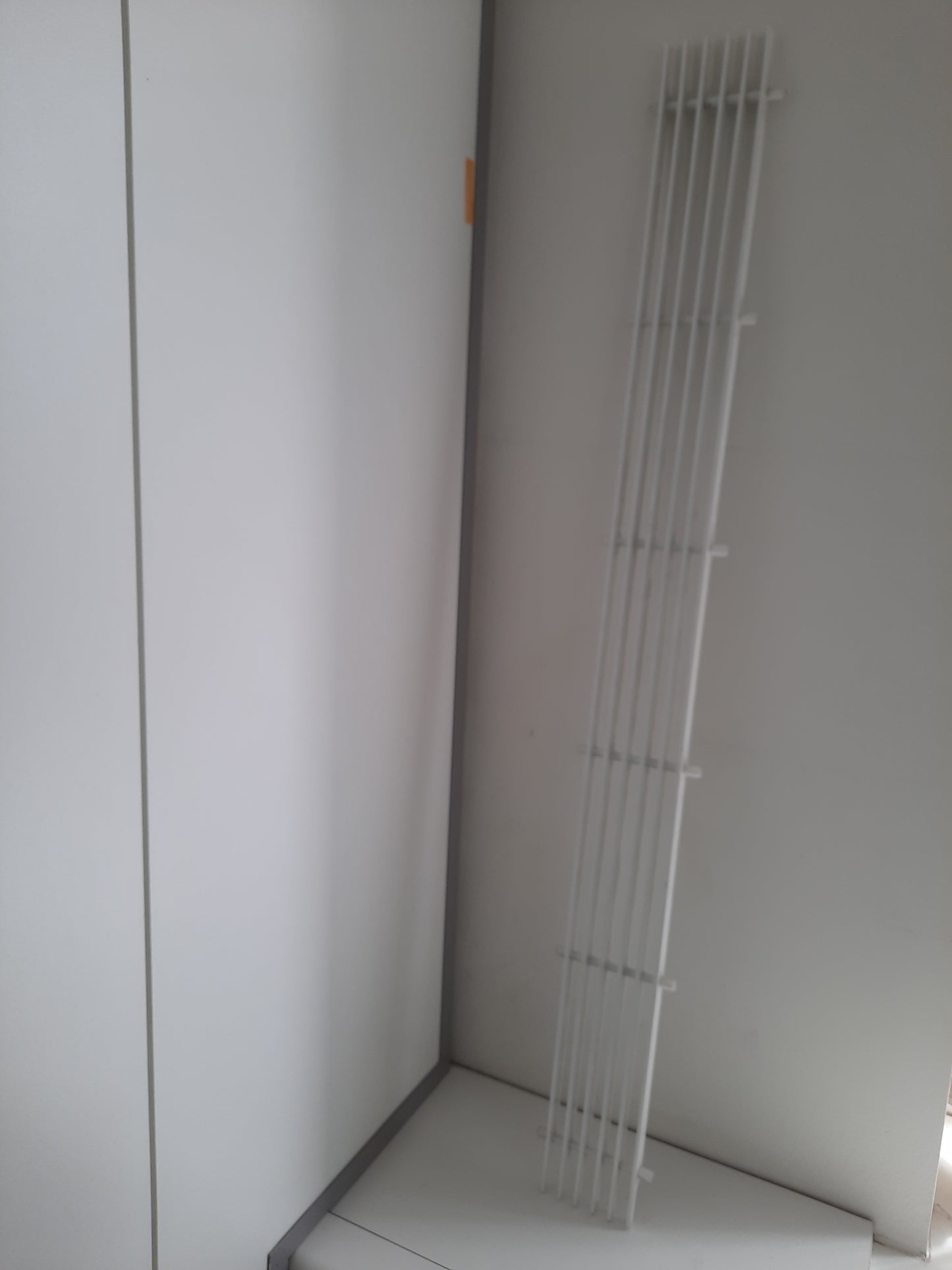 Grilles pour radiateurs (107x12 cm)