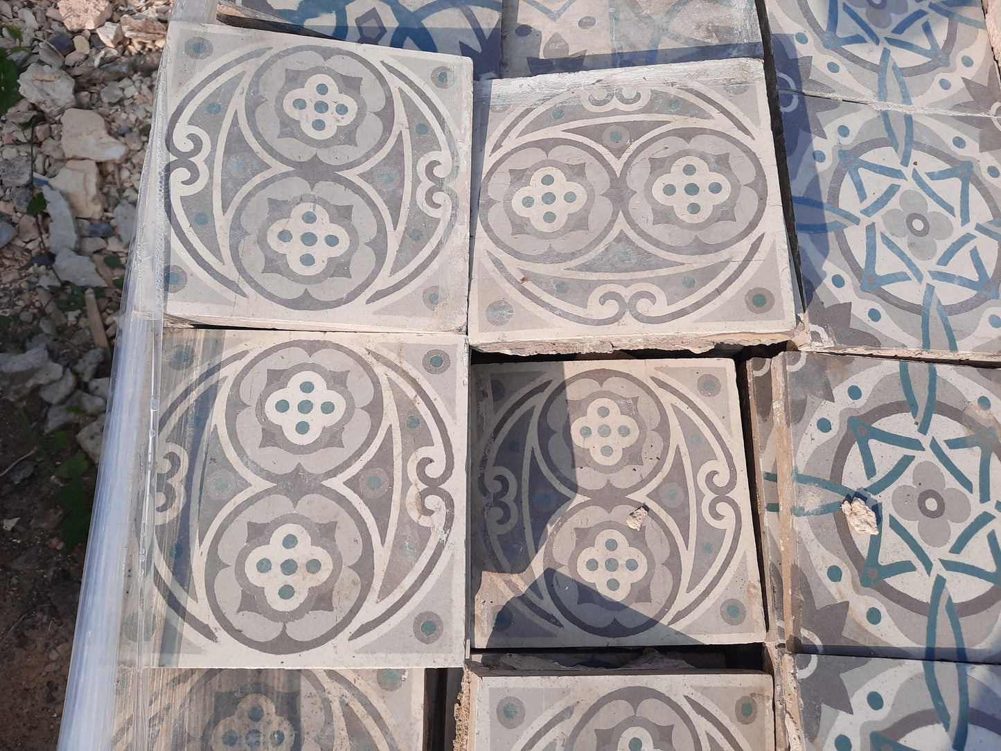 Carreaux de ciment anciens (16 x 16cm)