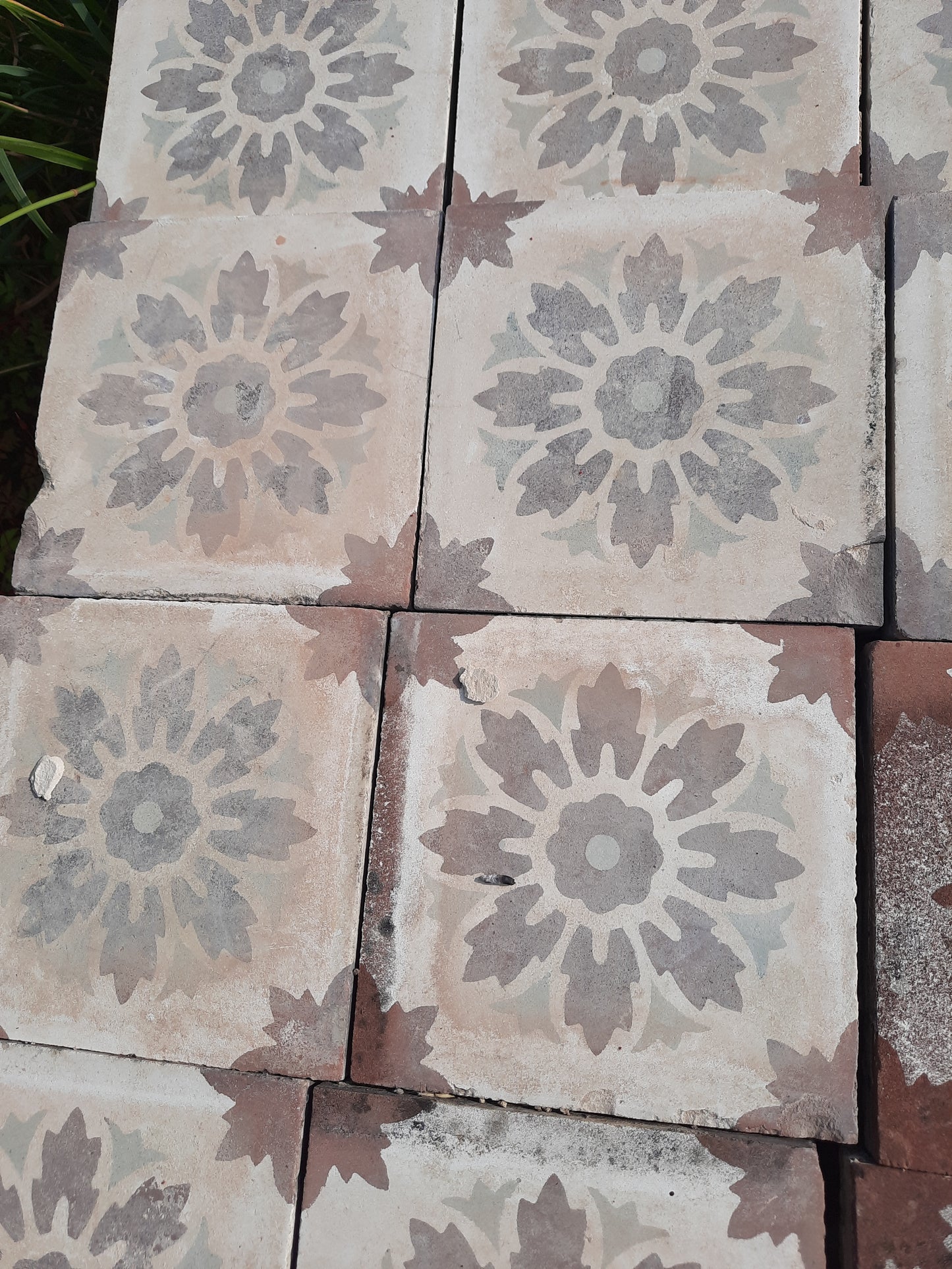 Carreaux de ciment anciens (17 x 17cm)