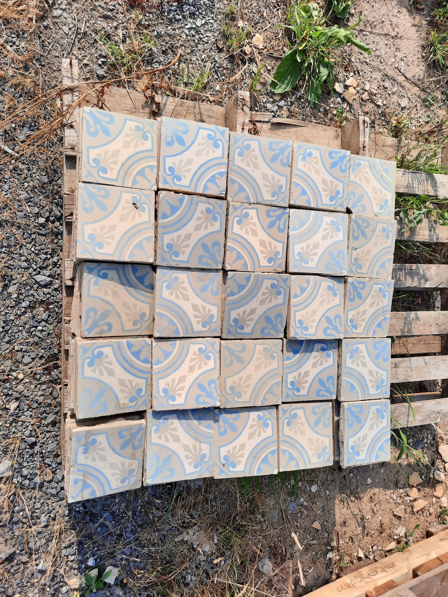 Carreaux de ciment anciens (14 x 14cm)