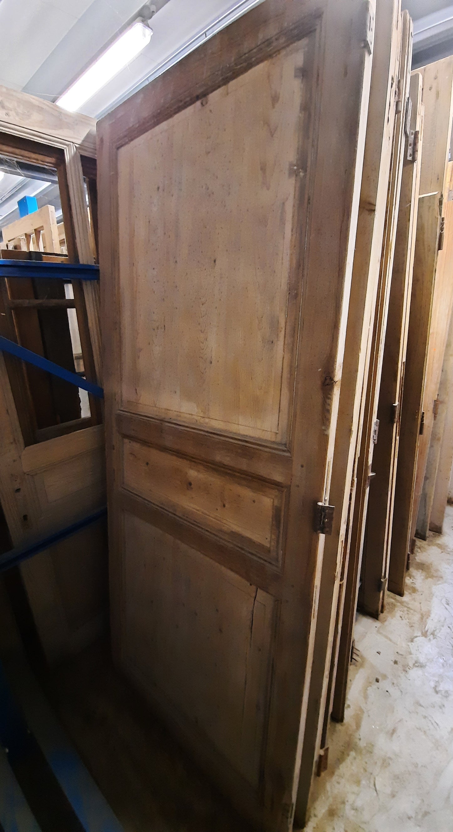 Portes anciennes en bois décapées (Lot de 8)