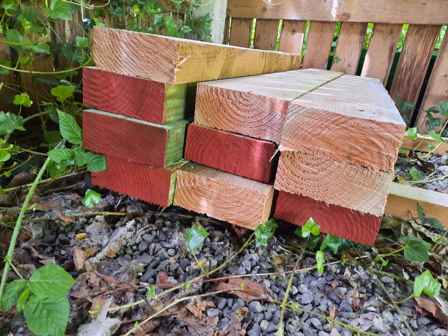 Lot de 10 madriers (section 6x15 cm, longueur 1,2 m)