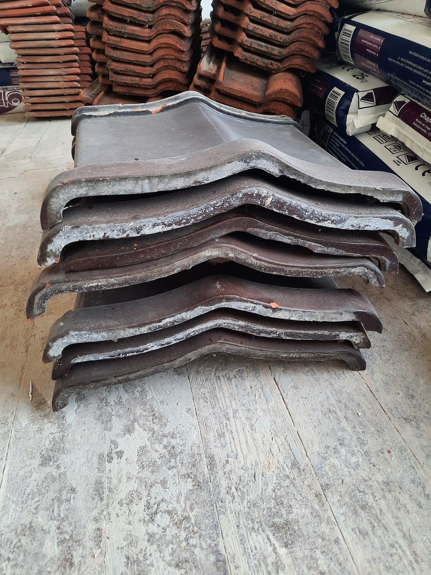 Lot de 10 tuiles vernissées anciennes