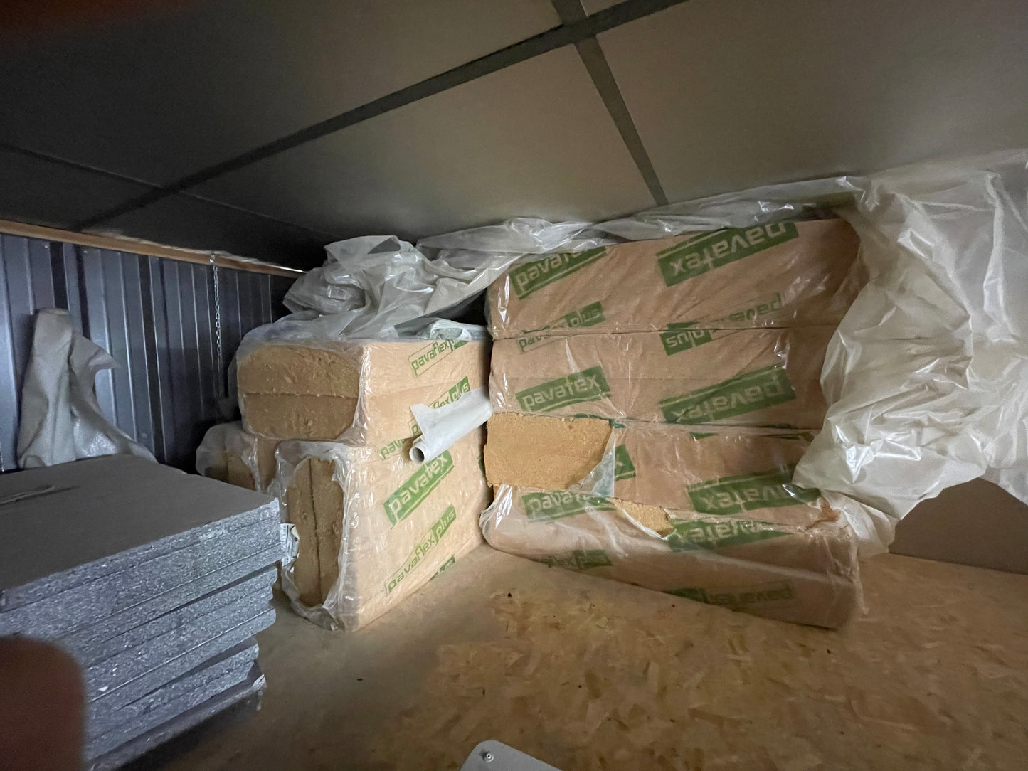 Lot de 14 panneaux isolants en laine de bois (9,8 m², épaisseur 14 cm)