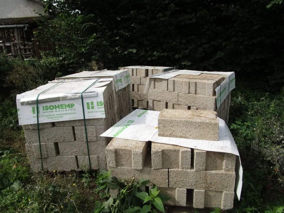 Blocs isolants chaux-chanvre Isohemp