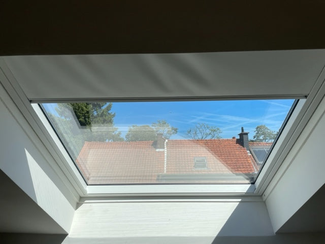 2 grands Velux GGU UK08 blancs
