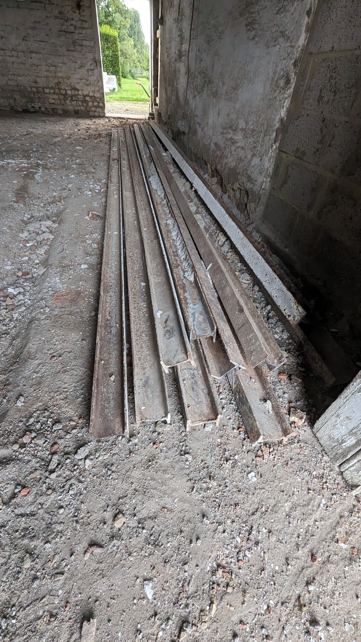 Lot de 10 poutrelles IPN 100 (longueur 5m) de réemploi