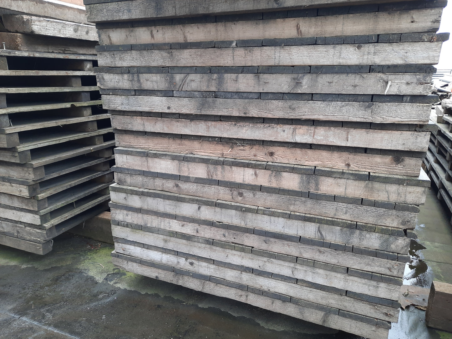 Planchers extérieurs en bois (éléments de 3,30 m²)