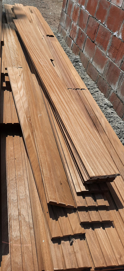 Planches de bois d'ayous (200 x 14 x 1,8 cm)