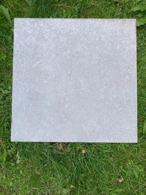 Dalles de carrelage gris (60x60cm)