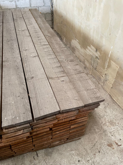 Partij van 25 houten planken van 31 x 185 mm (3m lengte)